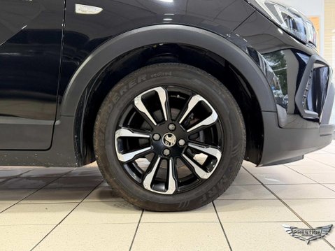 Vauxhall Crossland 1.2 Design SUV 5dr Petrol Manual Euro 6 (s/s) (83 ps) 66