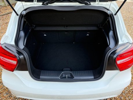 Mercedes-Benz A Class 2.1 A220 CDI AMG Night Edition 7G-DCT Euro 6 (s/s) 5dr 26