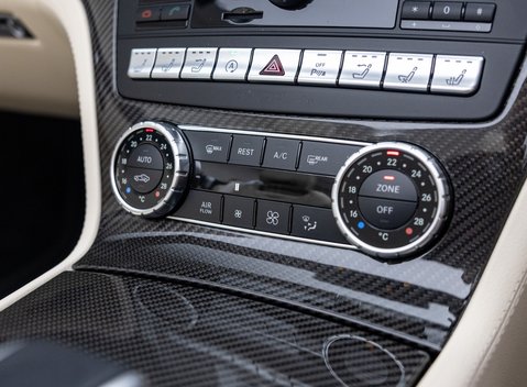 Mercedes-Benz SL Class SL63 AMG 30