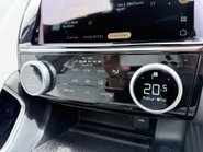 Jaguar E-Pace 2.0 R-DYNAMIC BLACK MHEV 22
