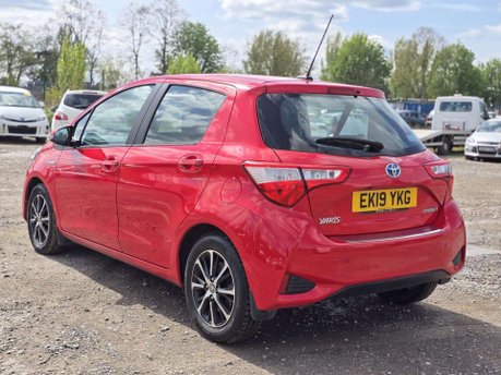 Toyota Yaris 1.5 VVT-h Icon Tech Hatchback 5dr Petrol Hybrid E-CVT Euro 6 (s/s) (100 ps) 8