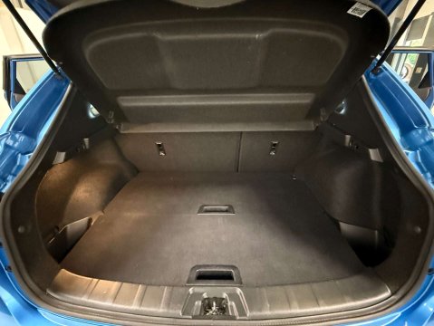 Nissan Qashqai 1.3 Qashqai N-Connecta DiG-T 5dr 42