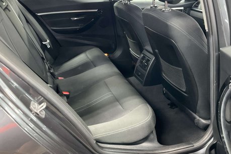 BMW 3 Series 2.0 330e 7.6kWh Sport Saloon 4dr Petrol Plug-in Hybrid Auto Euro 6 (s/s) (2 8