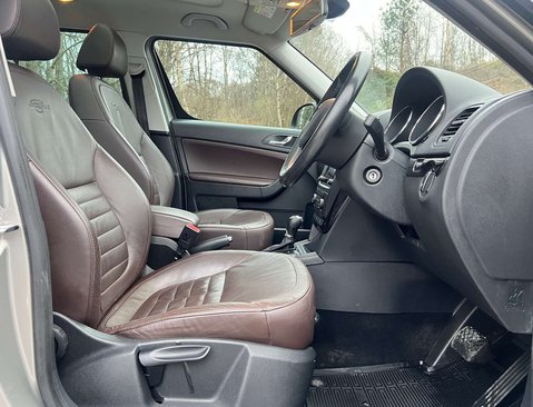Skoda Yeti 2.0 Yeti Outdoor Laurin & Klement TDI SCR 4x4 Semi-Auto 4WD 5dr 14