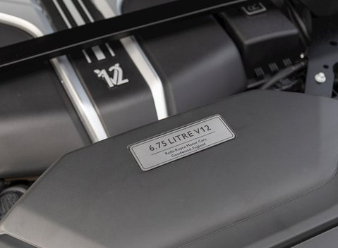 Rolls-Royce Cullinan 37