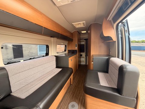 Auto-Trail V-Line 600 6