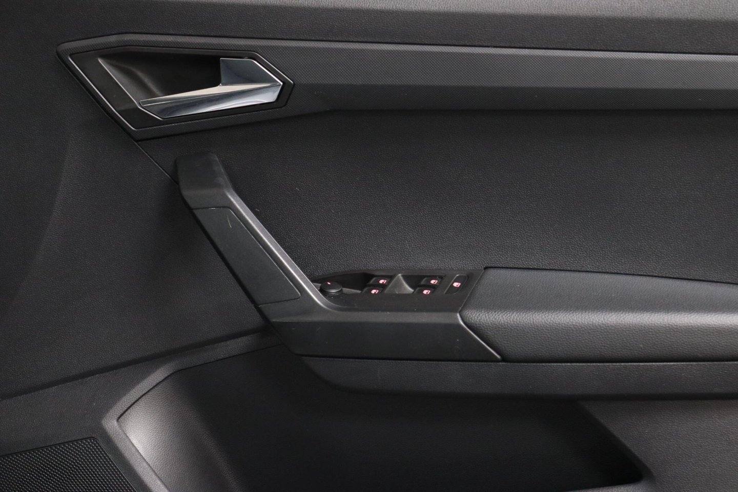 2021 SEAT Arona — image 32