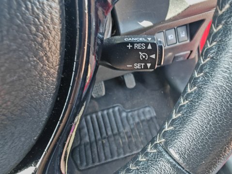 Toyota Yaris VVT-I ICON TECH 14