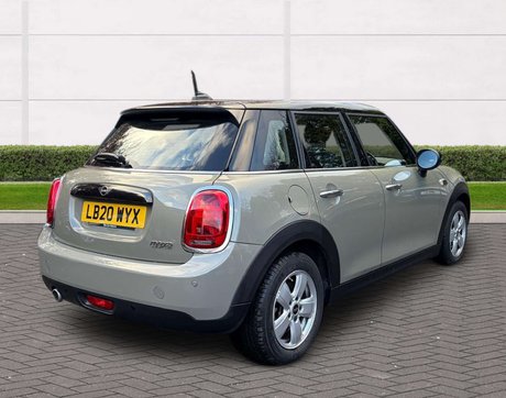 Mini Hatch 1.5 Cooper Classic Auto 5dr 8
