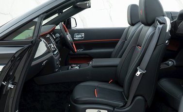 Rolls-Royce Dawn Black Badge 19