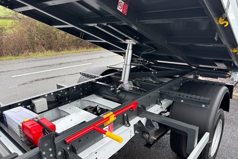 Ford Transit 470 Drw L2 130 ps Leader 3 Way Tipper 8