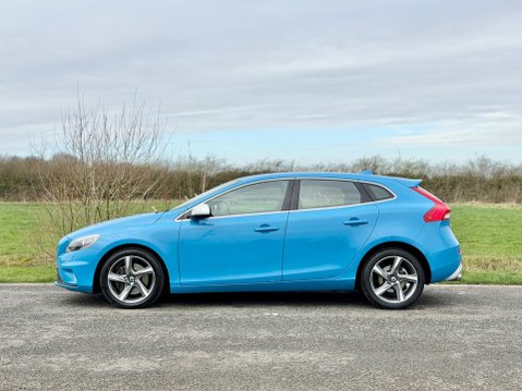 Volvo V40 2.0 D4 R-Design Euro 6 (s/s) 5dr 11
