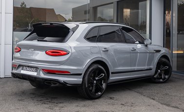 Bentley Bentayga V8 AZURE 4