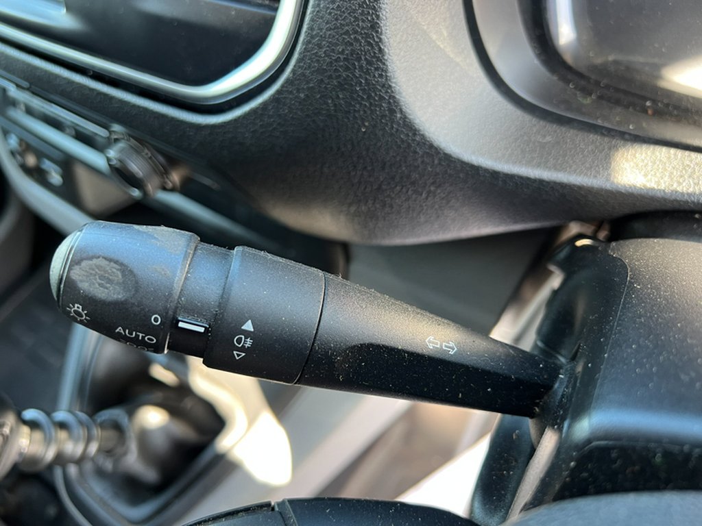 2022 Peugeot ExpertMWB L2H1 Low Roof Premium Air Con Sensors EURO 6 NO VAT — thumbnail 41 of 51