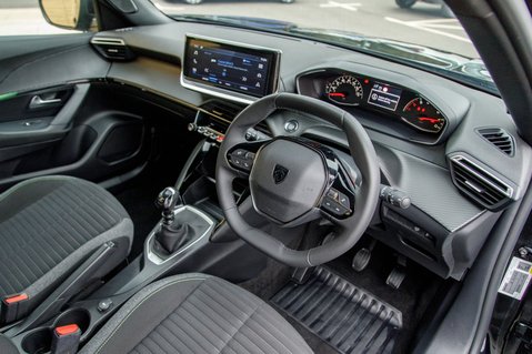 Peugeot 2008 PURETECH S/S ACTIVE 4
