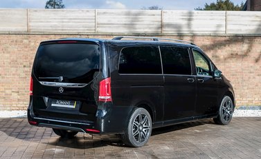 Mercedes-Benz V Class D AMG Line (Extra Long) 30