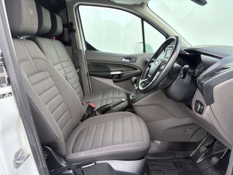 Ford Transit Connect 1.5 Transit Connect 240 Limited TDCi 17