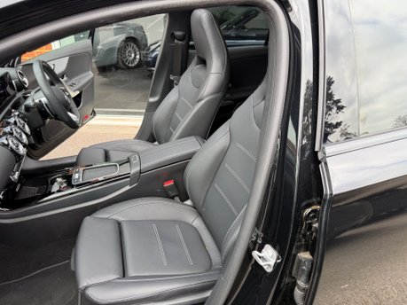 Mercedes-Benz A Class AMG A 35 4MATIC PREMIUM PLUS MHEV 50