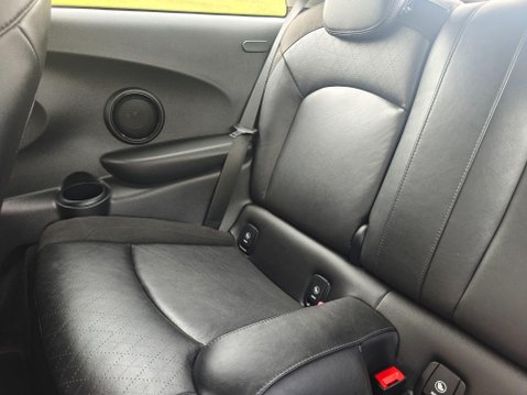 Mini Hatch 2.0 Cooper S Steptronic Euro 6 (s/s) 3dr 28