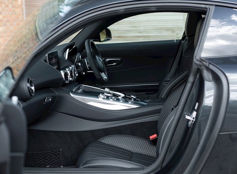 Mercedes-Benz Amg GT GT S 13