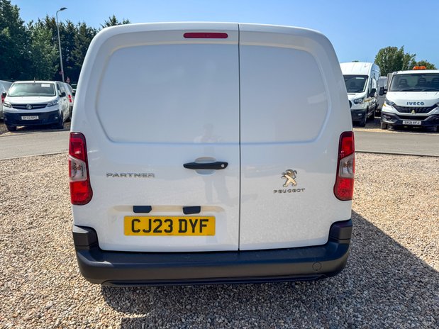 Peugeot Partner SWB L1H1 Low Roof Professional Air Con EURO 6 7