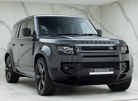 Land Rover Defender 110 V8 1