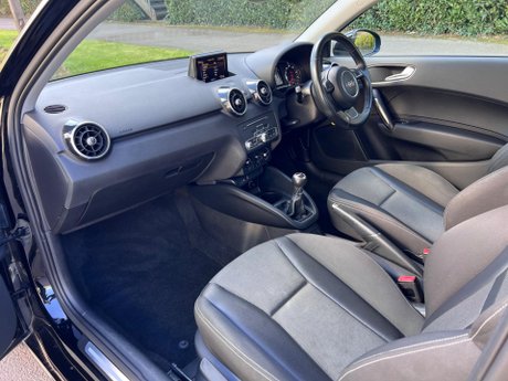 Audi A1 1.0 TFSI Sport Euro 6 (s/s) 3dr 54