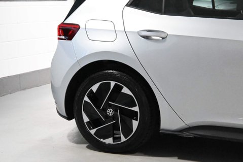 Volkswagen ID.3 Pro Performance 58kWh Life Auto 5dr 29