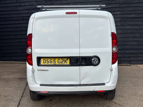 Vauxhall Combo 1.2 Combo 2000 L1H1 CDTi Sportive 26