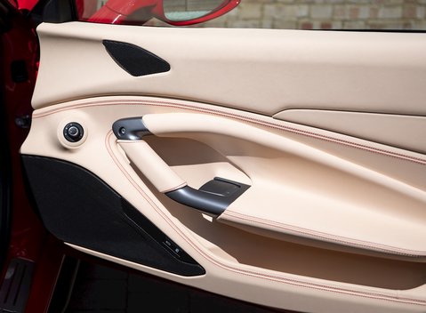 Ferrari F8 Tributo 21