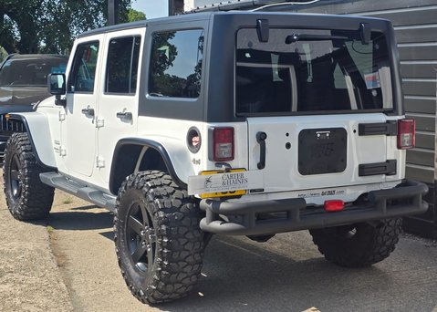 Jeep Wrangler 3.6 V6 Sahara Auto 4WD Euro 5 4dr (284 bhp) 8