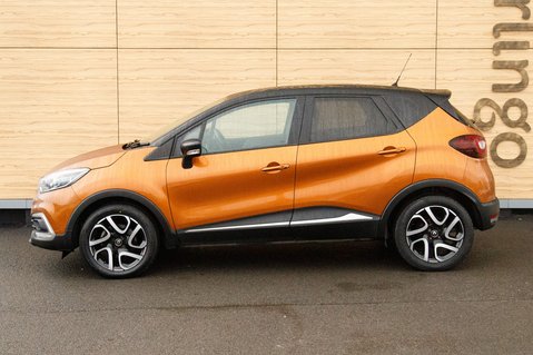 Renault Captur ICONIC TCE 13