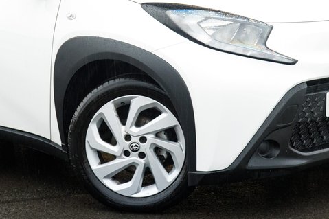 Toyota Aygo X VVT-I PURE 11