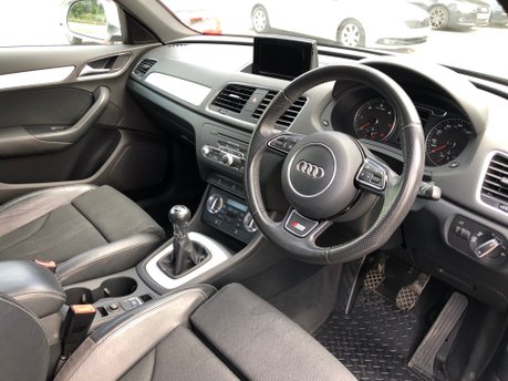 Audi Q3 2.0 TDI QUATTRO S LINE Manual with Good Service History 2