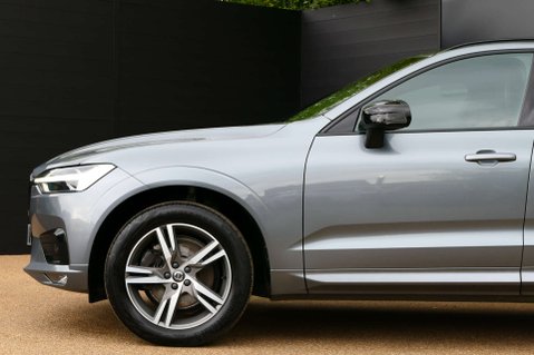 Volvo XC60 2.0 XC60 R-Design B5 MHEV AWD Auto 4WD 5dr 10