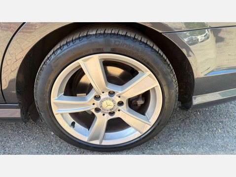 Mercedes-Benz C Class 3.0 C350 BlueEfficiency Sport CDi Auto 5dr 26