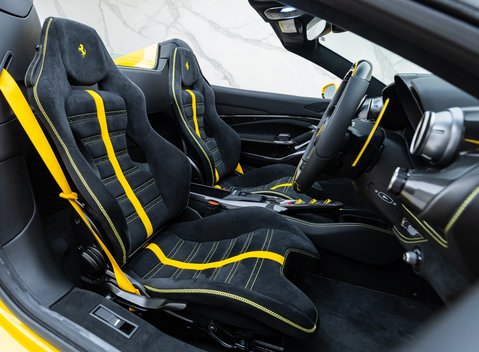 Ferrari F8 SPIDER 14