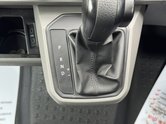 Volkswagen Transporter AUTO SWB L1H1 Highline T32 Air Con Alloys Sensors Tow Bar EURO 6 34