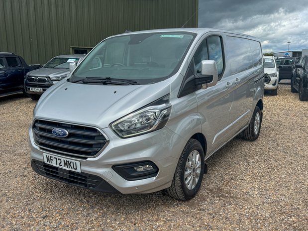 Ford Transit Custom SWB L1H1 Low Roof Limited 280 Air Con Alloys Sensors EURO 6 2