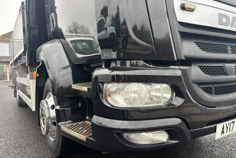 DAF LF LF 210 FA 14T with Fassi F85 Crane 20