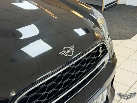 Mini Countryman 1.5 10kWh Cooper SE Classic Auto ALL4 Euro 6 (s/s) 5dr 8