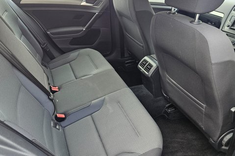 Volkswagen Golf 1.6 SE TDI BLUEMOTION TECHNOLOGY.. FULL HISTORY INC CAMBELT..£20.00 R/TAX. 15
