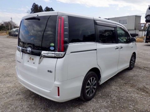 Toyota Esquire Hybrid Hybrid Gi 4
