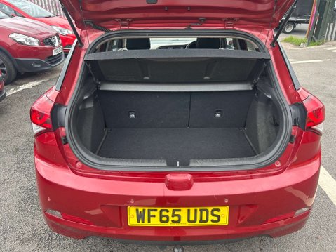 Hyundai i20 1.2 i20 Premium SE MPI 5dr 8
