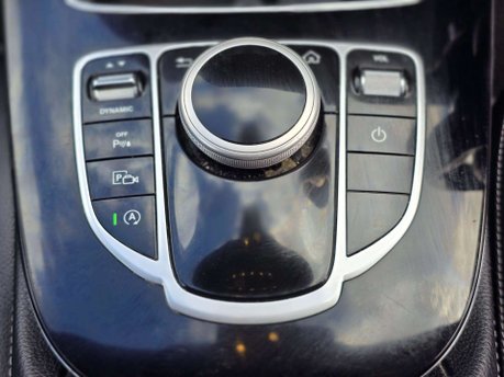 Mercedes-Benz E Class 2.0 E220d AMG Line Saloon 4dr Diesel G-Tronic+ Euro 6 (s/s) (194 ps) 17