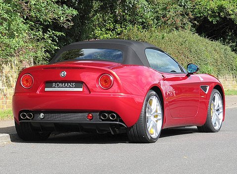 Alfa Romeo 8C Spider 5
