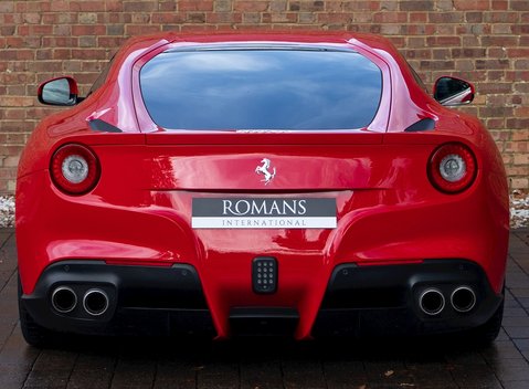 Ferrari F12 Berlinetta 5