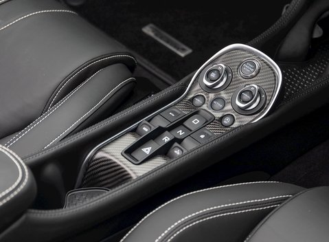 McLaren 570S Spider 21