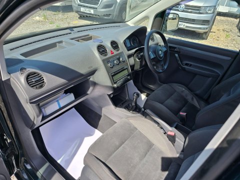 Volkswagen Caddy Maxi Camper Crib 31
