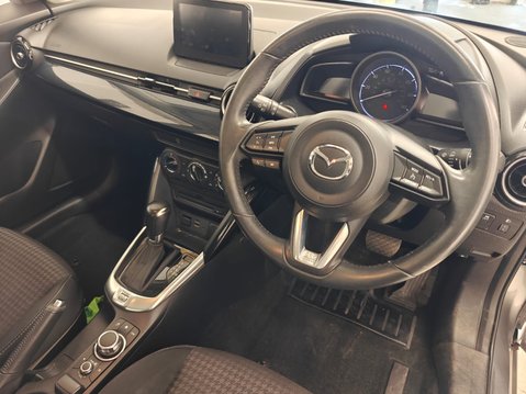 Mazda 2 SE-L NAV 3